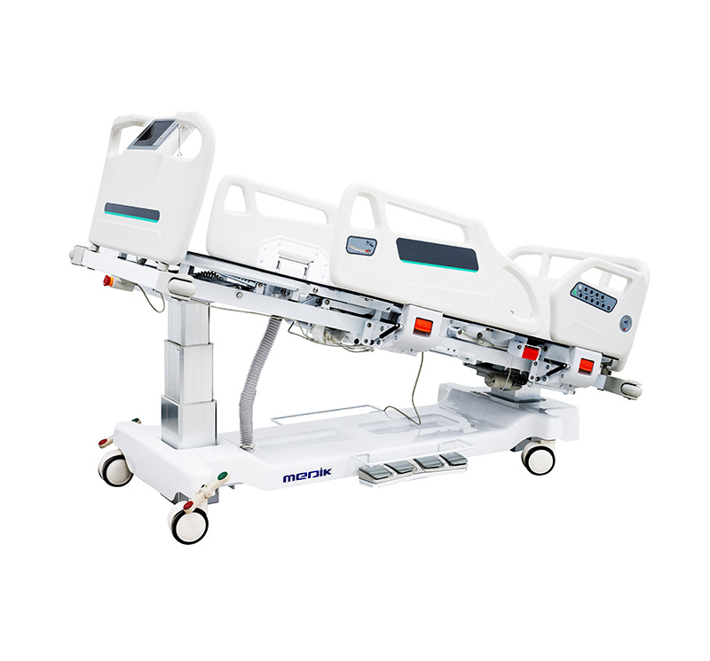 Lits hospitalisation en soins intensifs avec tableau de commandes d'infirmière YA-D7-3